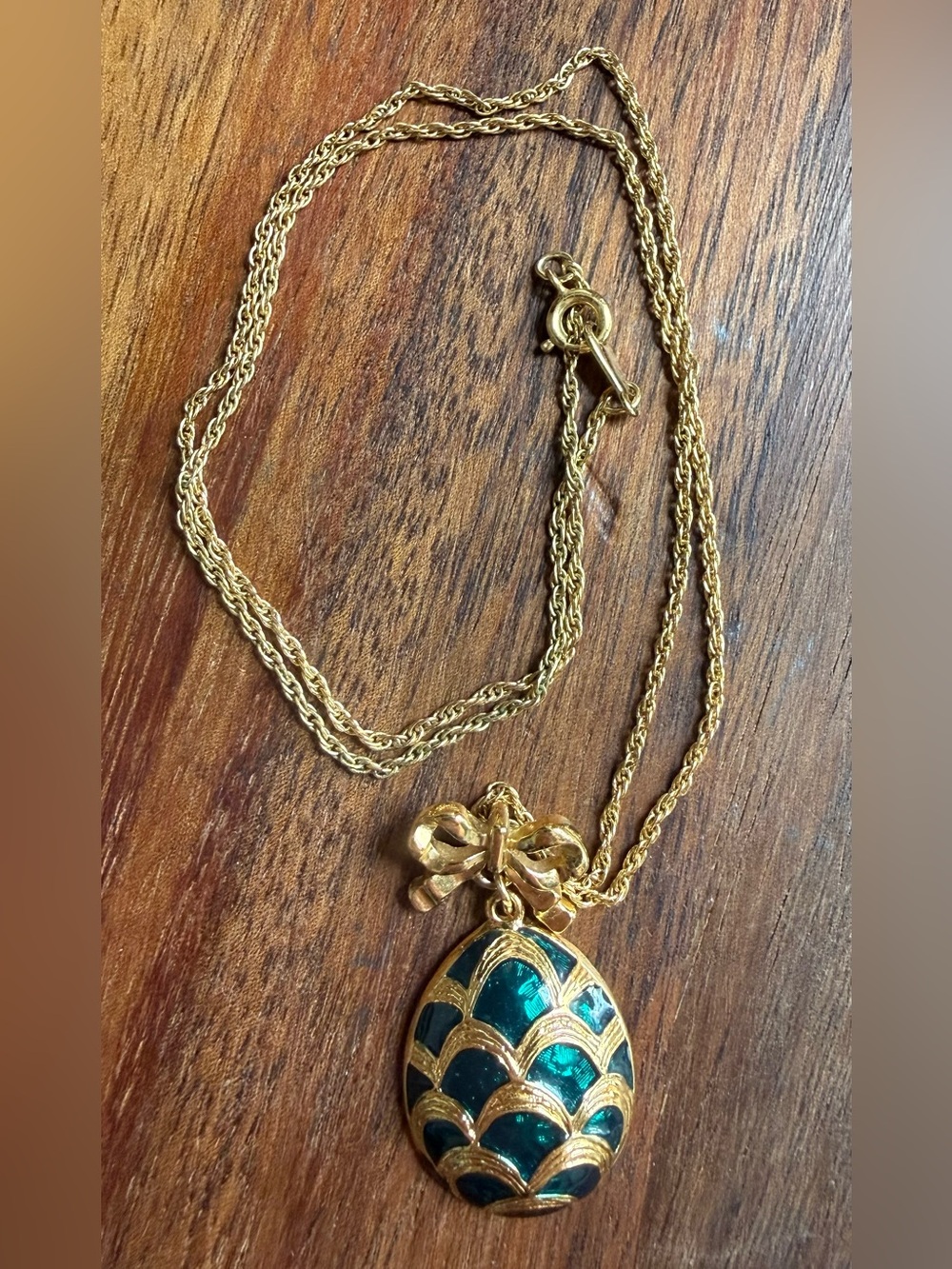 Avon Gold-Tone Necklace with Teal Enamel Egg Pendant and Bow